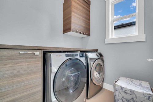 2417 25 Avenue Nw, Calgary, AB - Indoor Photo Showing Laundry Room
