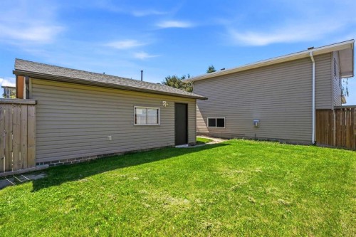 151 Templevale Place Ne, Calgary, AB 