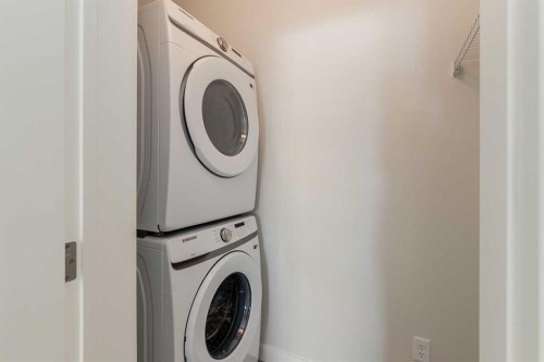 107-500 Auburn Meadows Common Se, Calgary, AB - Indoor Photo Showing Laundry Room