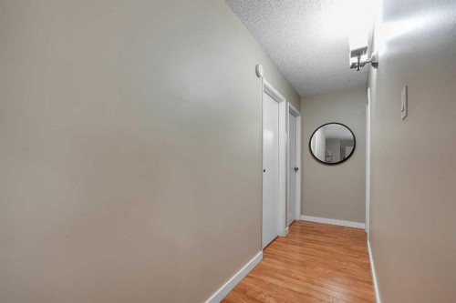 4301-315 Southampton Drive Sw, Calgary, AB - Indoor Photo Showing Other Room