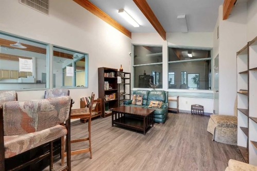 4301-315 Southampton Drive Sw, Calgary, AB - Indoor