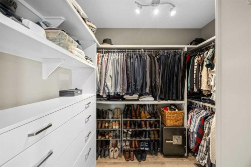 469 Rainbow Falls Way, Chestermere, AB - Indoor With Storage