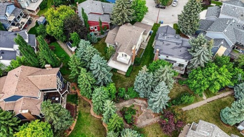 212 Stravanan Bay Sw, Calgary, AB - Outdoor