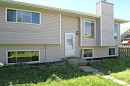2015 19 Avenue, Bowden, AB  - Outdoor With Exterior 