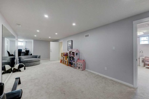 212 Hendon Drive Nw, Calgary, AB 