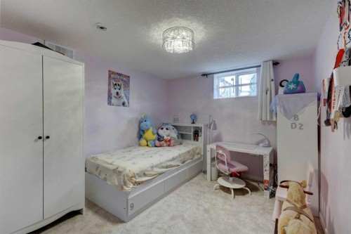 212 Hendon Drive Nw, Calgary, AB 