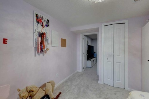 212 Hendon Drive Nw, Calgary, AB 