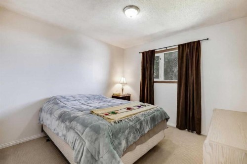 933 Marcombe Drive Ne, Calgary, AB 