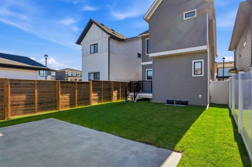 591 Lawthorn Way Se, Airdrie, AB - Outdoor With Exterior