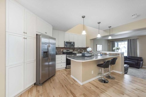 1005 New Brighton Gardens Se, Calgary, AB 