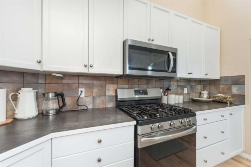1005 New Brighton Gardens Se, Calgary, AB 