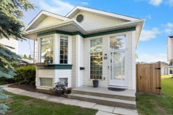 60 River Rock Circle SE Calgary, AB T2C 4C3