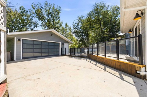 20 Mapleglade Close Se, Calgary, AB 