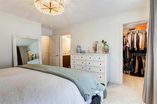 15033 37 Street Sw, Calgary, AB - Indoor Photo Showing Bedroom