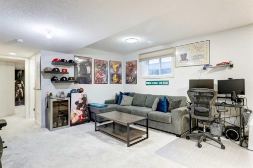 15033 37 Street Sw, Calgary, AB - Indoor