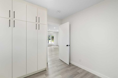 3504 33 Street Se, Calgary, AB 