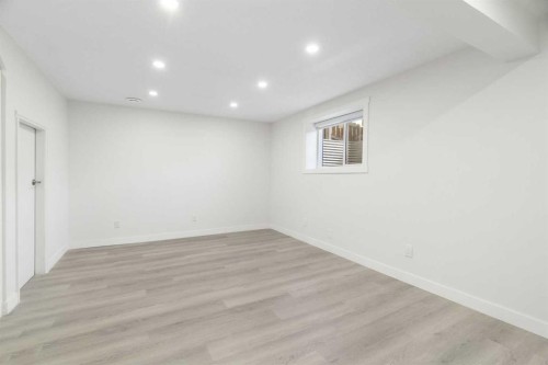 3504 33 Street Se, Calgary, AB 