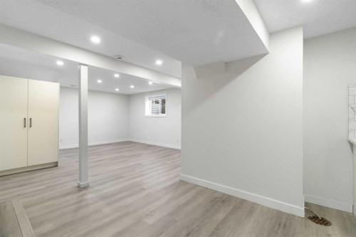 3504 33 Street Se, Calgary, AB 
