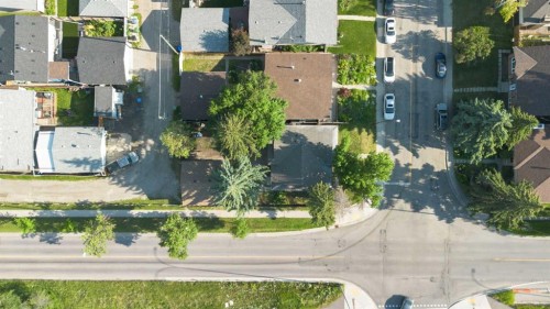 3504 33 Street Se, Calgary, AB 
