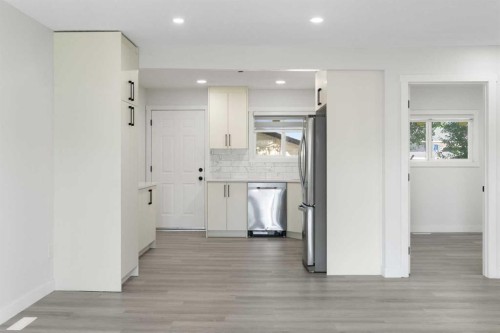 3504 33 Street Se, Calgary, AB 