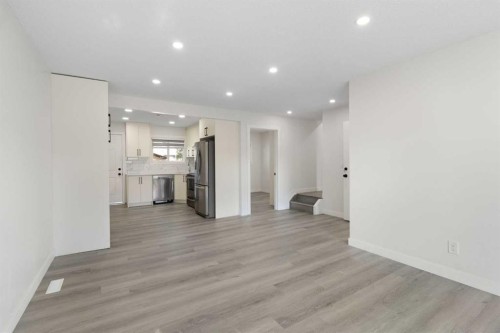 3504 33 Street Se, Calgary, AB 