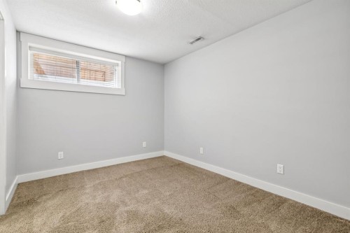 145 Rainbow Falls Glen, Chestermere, AB 