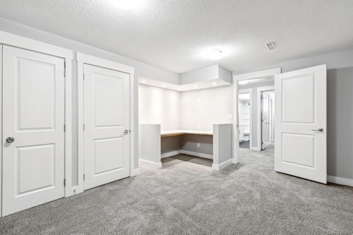 145 Rainbow Falls Glen, Chestermere, AB 