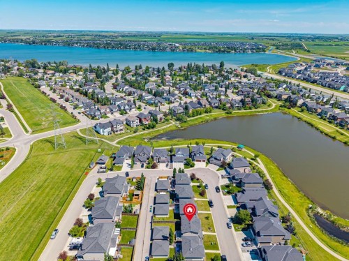 145 Rainbow Falls Glen, Chestermere, AB 