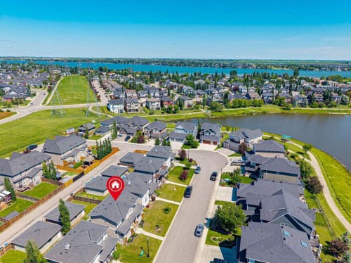 145 Rainbow Falls Glen, Chestermere, AB 
