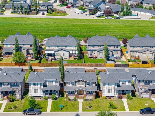 145 Rainbow Falls Glen, Chestermere, AB 