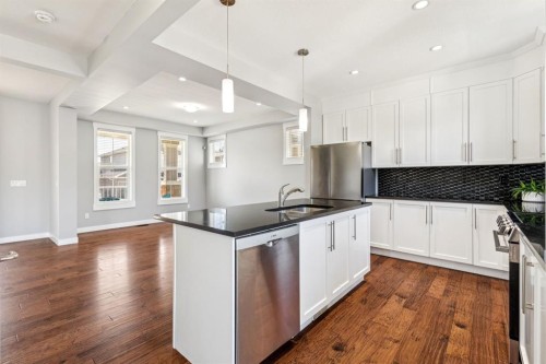 145 Rainbow Falls Glen, Chestermere, AB 