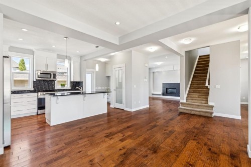 145 Rainbow Falls Glen, Chestermere, AB 