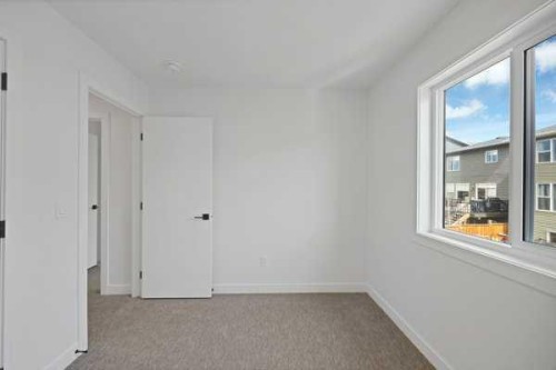 82 Heritage Circle, Cochrane, AB 