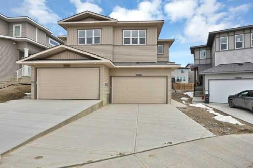 82 Heritage Circle, Cochrane, AB 