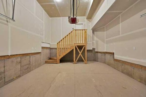 82 Heritage Circle, Cochrane, AB 