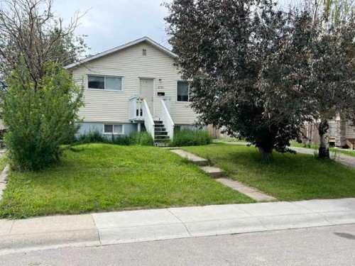 2715 14 Avenue Se, Calgary, AB 