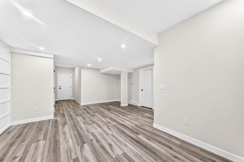 140 Carringham Road Nw, Calgary, AB 
