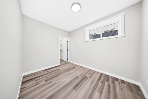 140 Carringham Road Nw, Calgary, AB 