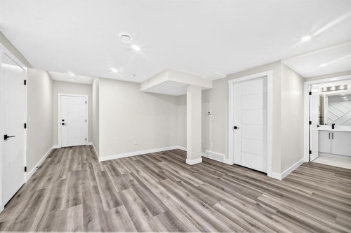 140 Carringham Road Nw, Calgary, AB 