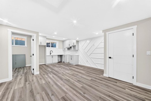 140 Carringham Road Nw, Calgary, AB 