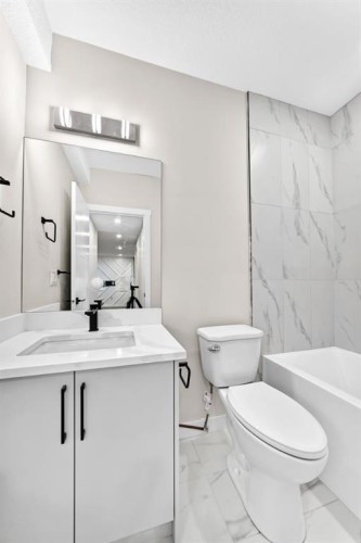 140 Carringham Road Nw, Calgary, AB 