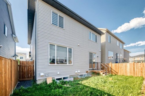 140 Carringham Road Nw, Calgary, AB 