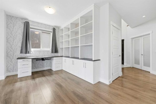 129 Kingsbury Close Se, Airdrie, AB - Indoor