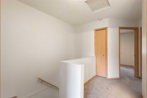 17 Patina Park Sw, Calgary, AB 