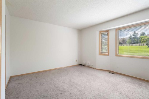 17 Patina Park Sw, Calgary, AB 