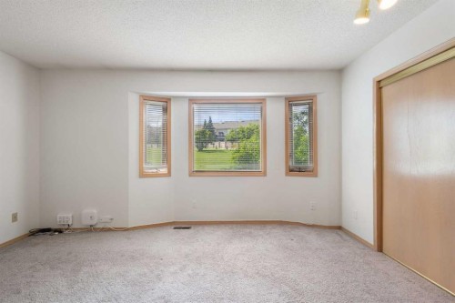 17 Patina Park Sw, Calgary, AB 