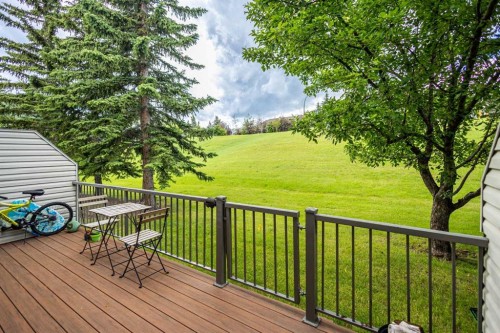 17 Patina Park Sw, Calgary, AB 