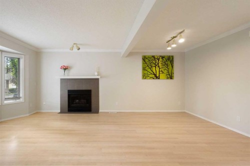 17 Patina Park Sw, Calgary, AB 