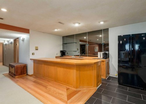 224 Edgedale Drive Nw, Calgary, AB 