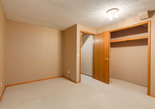 224 Edgedale Drive Nw, Calgary, AB 
